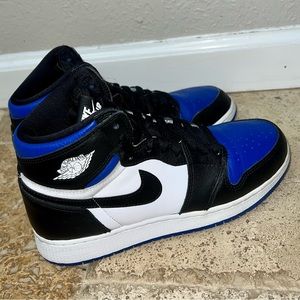 Air Jordan 1 Retro High OG ‘Royal Toe’ (GS)